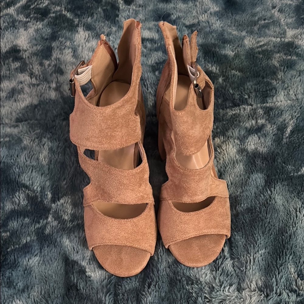 Women's Tan Block Heel Sandals